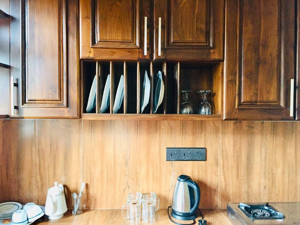 Sweet Home Tourist Rest, Cooking Classes & Tours 아누라다푸라 외부 사진