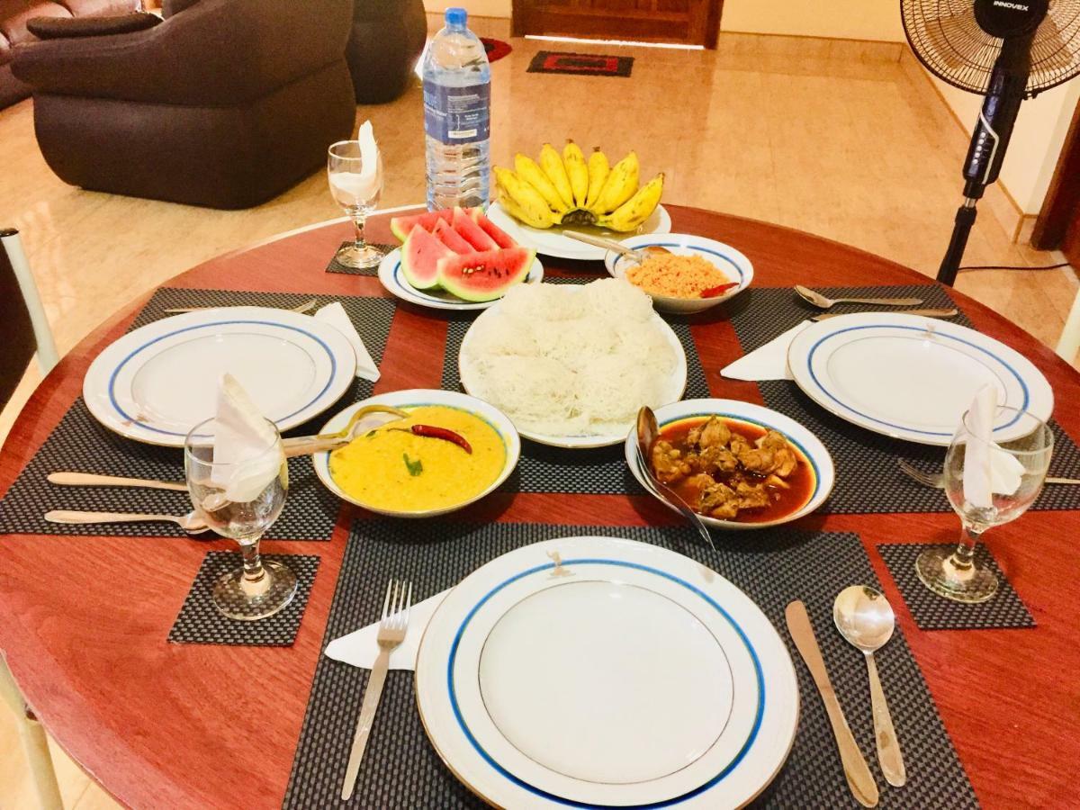 Sweet Home Tourist Rest, Cooking Classes & Tours 아누라다푸라 외부 사진
