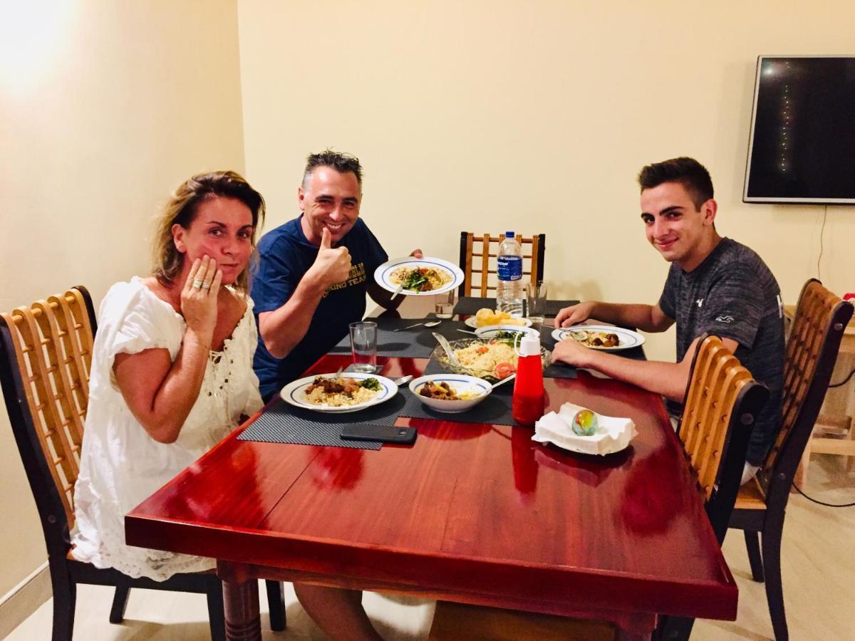 Sweet Home Tourist Rest, Cooking Classes & Tours 아누라다푸라 외부 사진